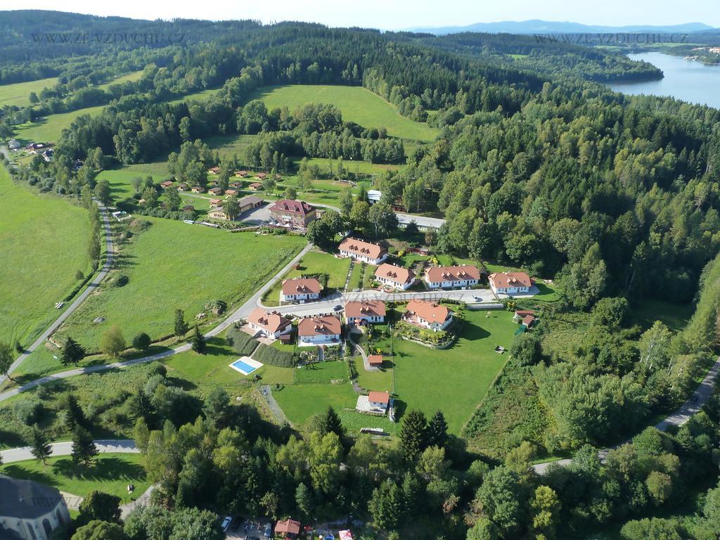 Lipno Lake House Přední Výtoň Esterno foto